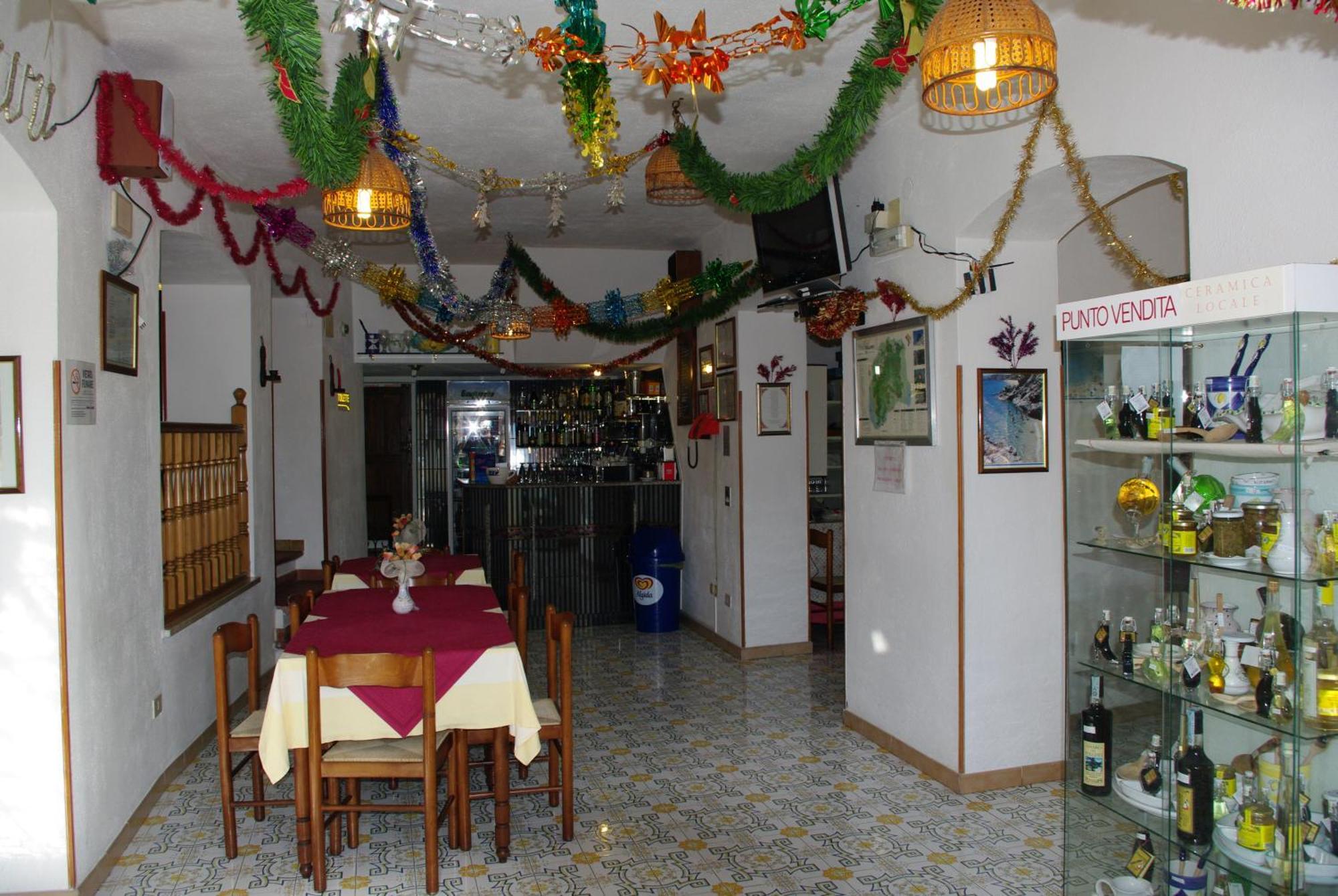 Hotel Le Due Lanterne Aieta Exterior foto